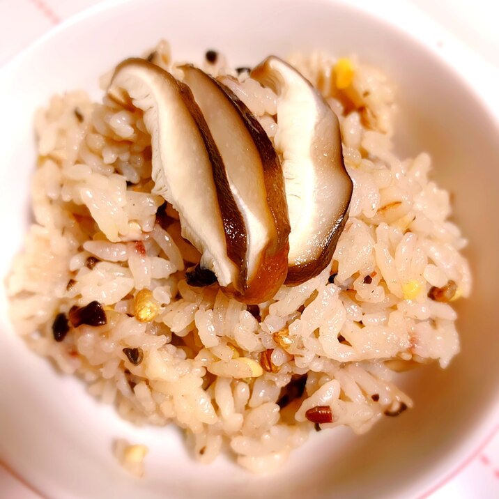 雑穀米の炊き込みご飯